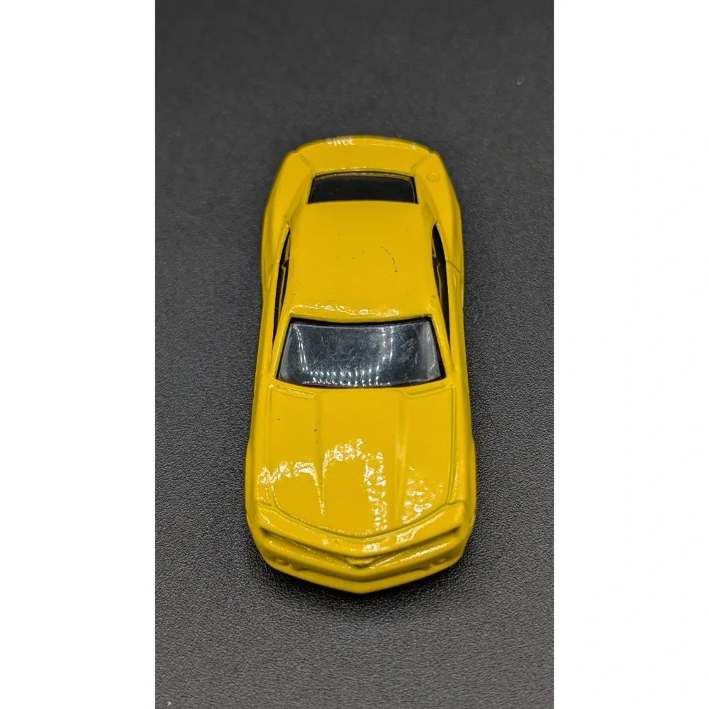 Hot Wheels, Maisto & Matchbox Lot of 6 Modern & Vintage Die-cast (1970s To 2000)